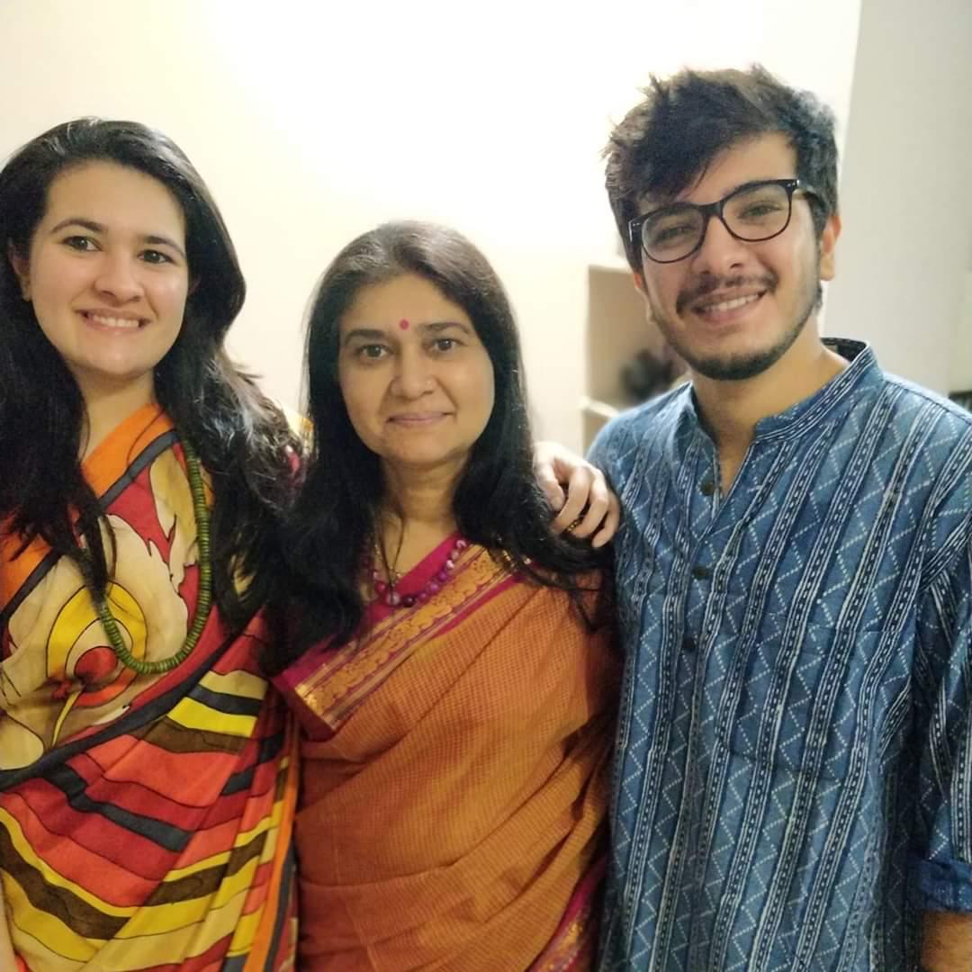 Ritu M
